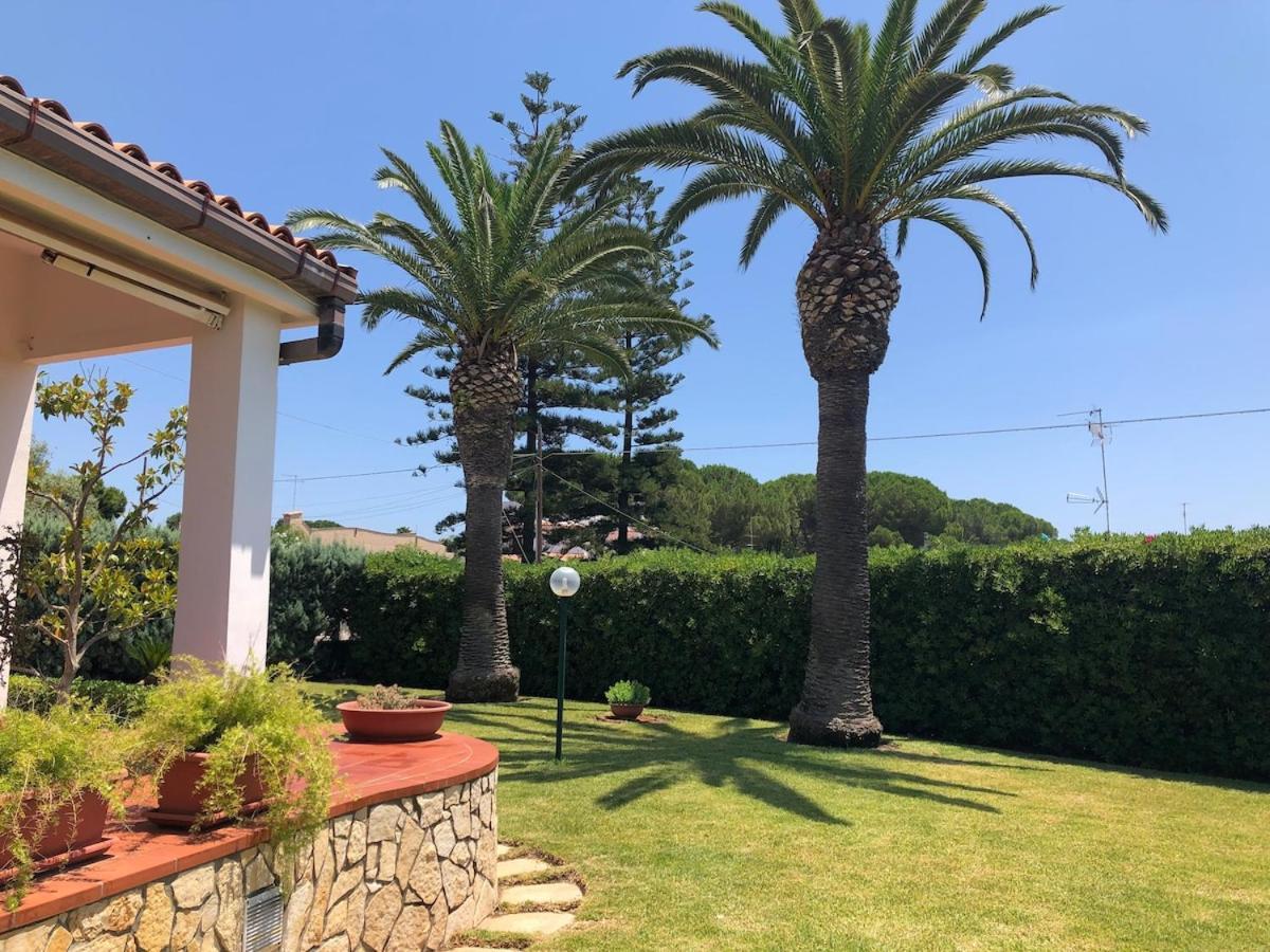 Le Tre Palme Villa Fontane Bianche Exterior photo